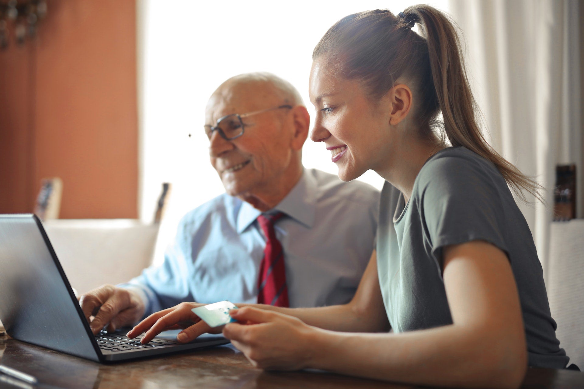 Buyer Psychology: Tips and Advice for Sales Professionals