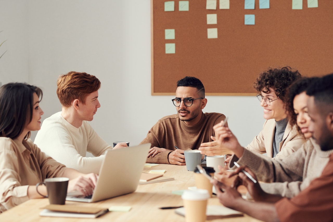 The Growing Role of Digital Business Cards in Professional Networking